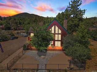 39481 N Shore Dr, Fawnskin, CA 92333