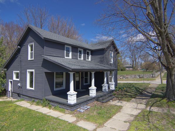 402 Michigan Ave, Dowagiac, MI 49047