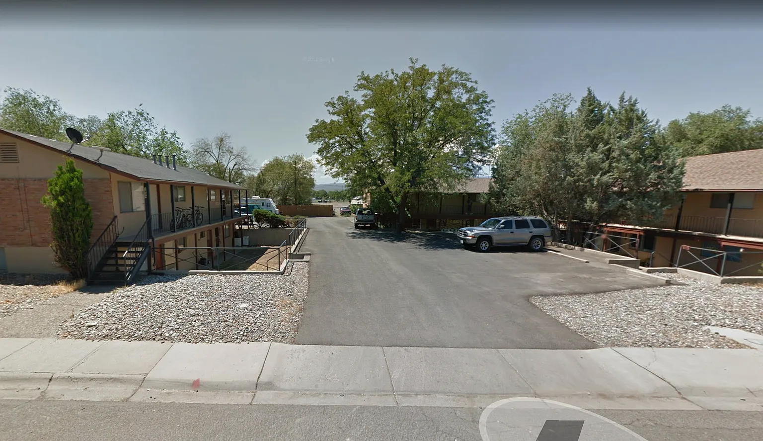 Rarely Available 1 bed 1 bath, 2 blocks from Colorado Mesa University — Photo 1