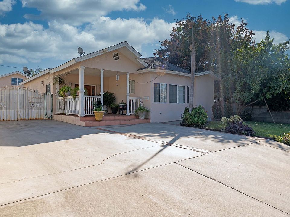 2nd image of 2908 Foss Ave