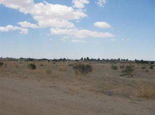 30229 Bourbon Rd, Lucerne Valley, CA 92356