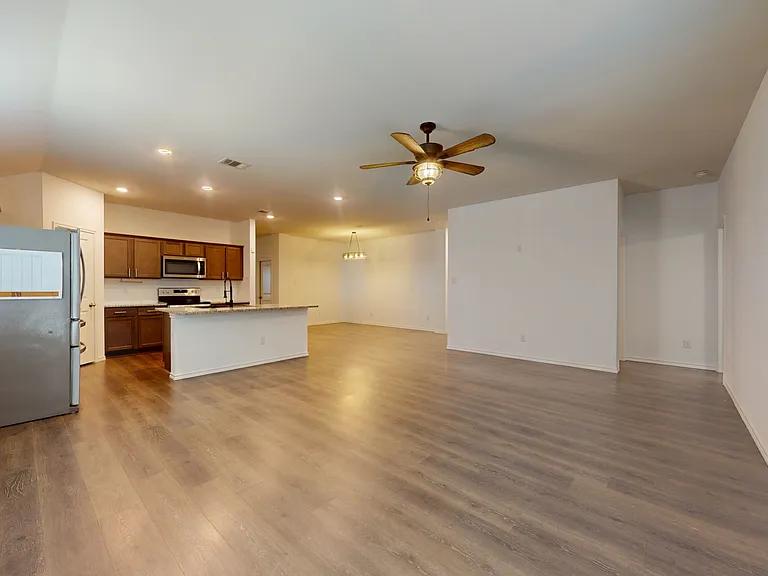 717 Cottonwood Way — Photo 6