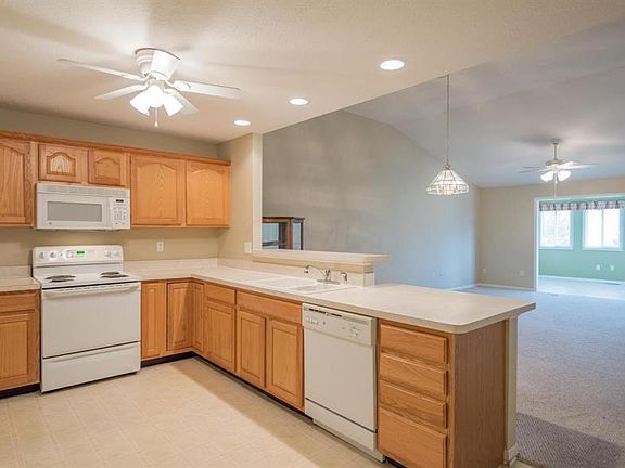 4th image of 8291 Kingfisher Ln