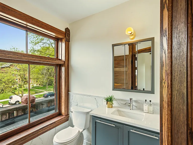 701 W Canfield St #1 — Photo 10