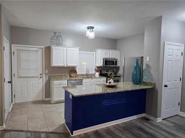 31 Corinth Rd, Cartersville, GA 30121