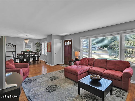 5th image of 2902 Cambridge Rd