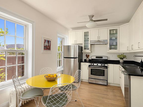 3rd image of 89 State St APT 5