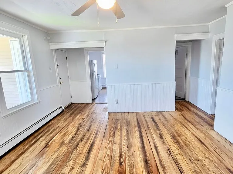 25 Read Ave — Photo 15