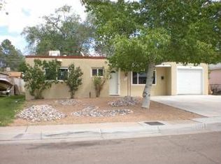 1512 Espejo St NE, Albuquerque, NM 87112