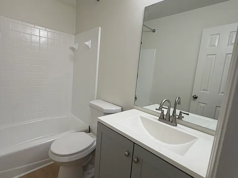 118 W Grn #118 — Photo 15