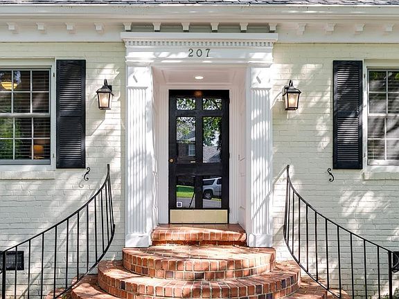3rd image of 207 Tuckahoe Blvd