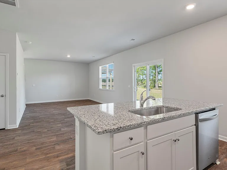 492 Lake Ridge Blvd — Photo 22