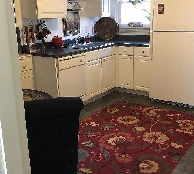 171 Tremont Ave — Photo 5