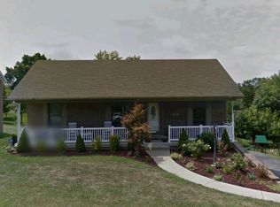 951 Cedar St, Corydon, IN 47112