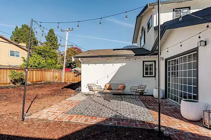 39986 Barbara St — Photo 57