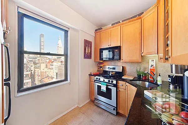 Sold by Halstead Real Estate | media 25