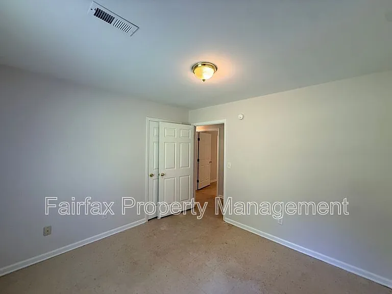 1116 Walnut St — Photo 11