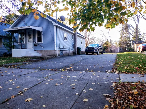523 N Foster Ave, Lansing, MI 48912