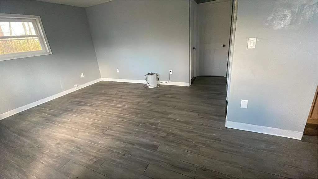 2 bed, 850 sqft, $900 — Photo 4