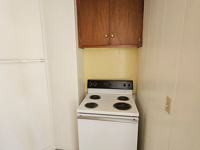 449 D St #E — Photo 3