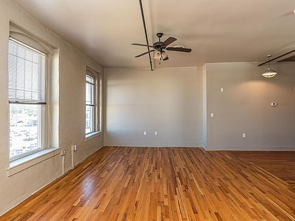 4th image of 215 Nash St E APT L
