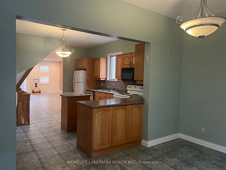 231 Clinton St — Photo 3
