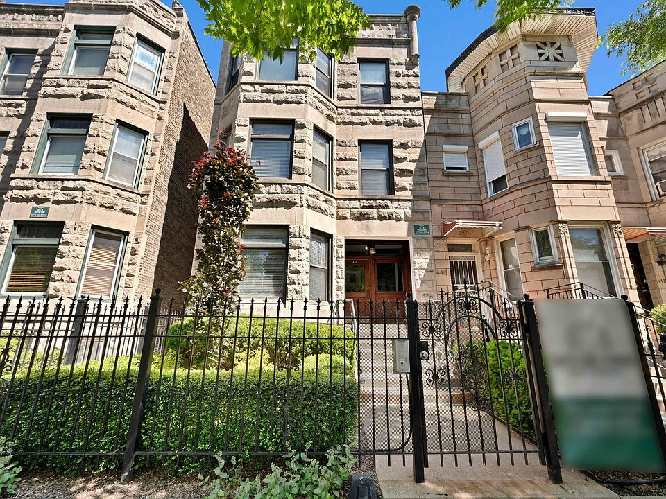 1st image of 438 E 45th Pl
