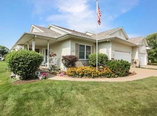 4017 W 29th Ct, Davenport, IA 52804