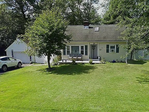 2nd image of 517 Park Ave #O