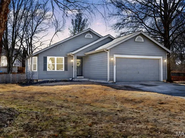 1527 Brittany Cv, Saint Charles, MO 63304