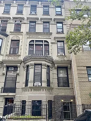 Rented by AZ REALTY NYC LLC | media 8