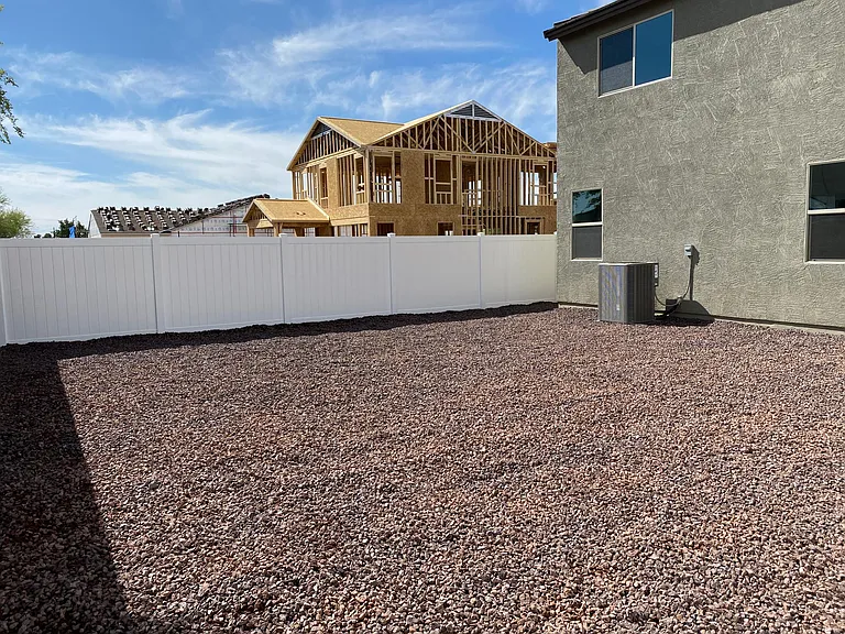 9009 W Jefferson St — Photo 15