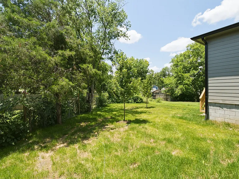 731 Croley Dr #A — Photo 35