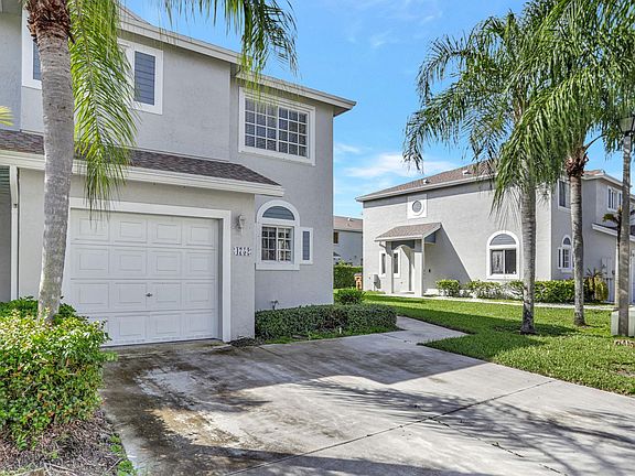 2nd image of 4752 SW 13th Place