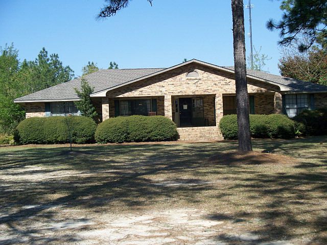 1st image of 3229 Sylvester Dr