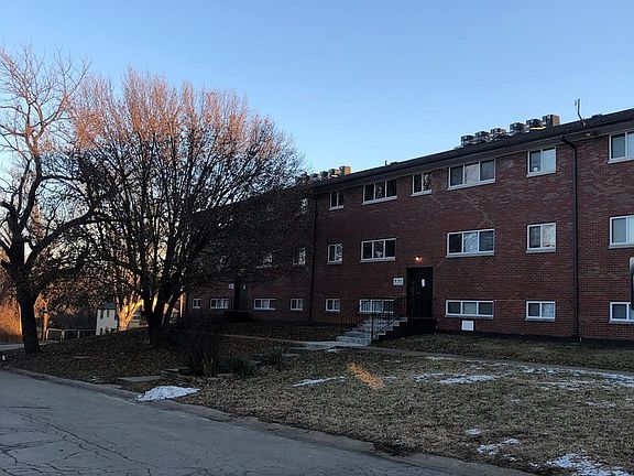 2nd image of 1015 Forest Ct APT 18