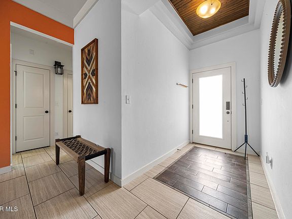 5th image of 14677 Christian Castle Ave