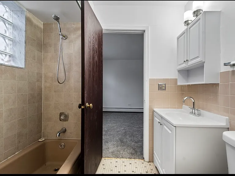 6645 N California Ave #303 — Photo 8