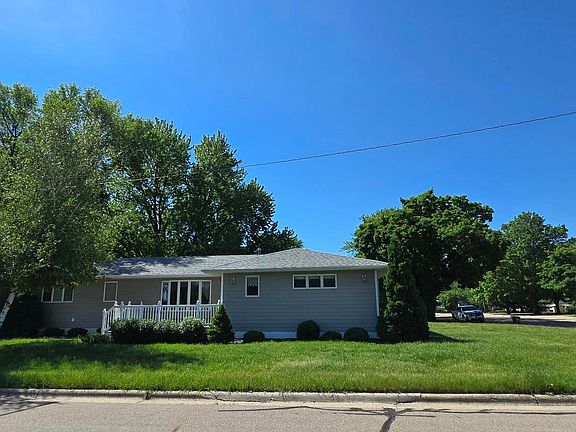 2nd image of 313 3rd Ave N