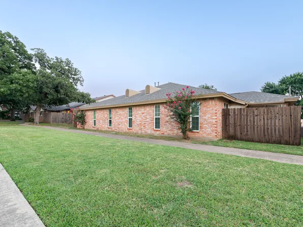 756 E Pecan St, Hurst, TX