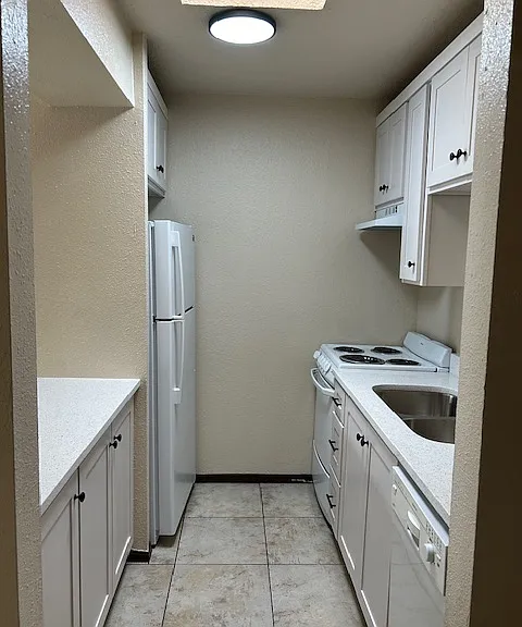 3290 Venus St #D — Photo 18