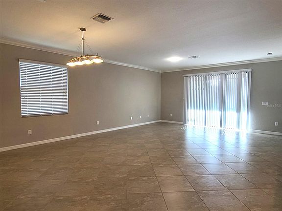 5th image of 19353 Nearpoint Dr