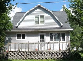 126 S 4th St, Dorchester, WI 54425