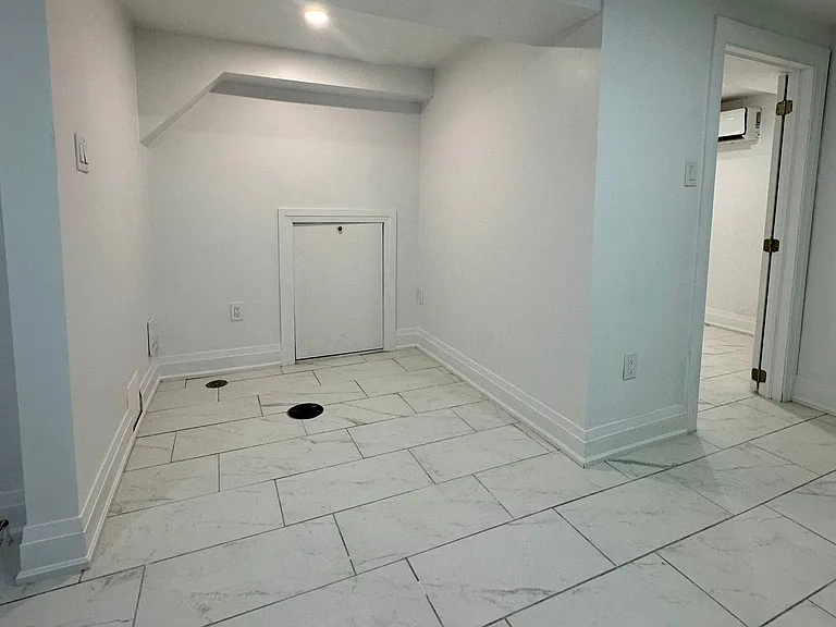 6 Lapp St #LOWER — Photo 10