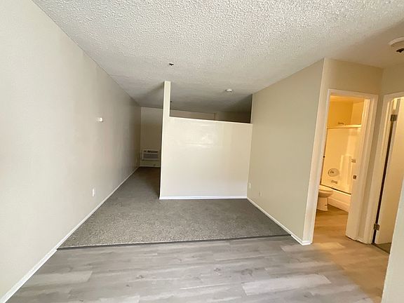 4th image of 1417 N Durant St APT K
