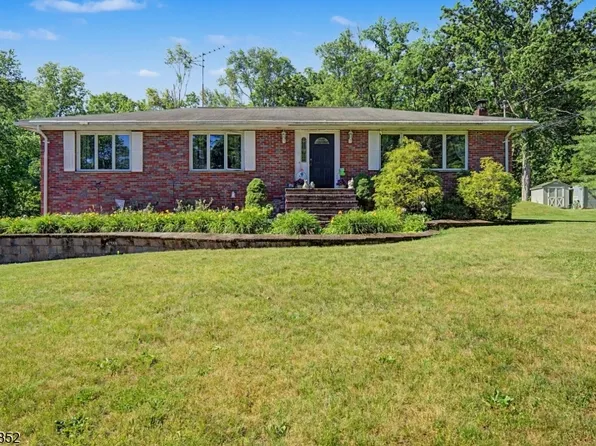 10 Rita Ln, Jefferson Twp., NJ 07438