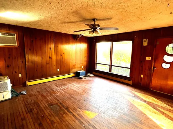 1016 Brown Ave, Cumberland, MD 21502