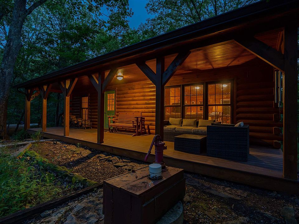 1st image of 3002 Carr Rd