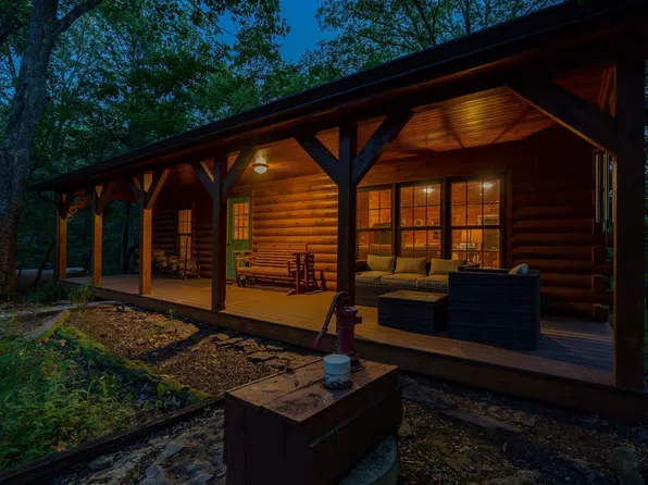 3002 Carr Rd, Red Bud, IL 62278