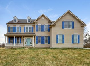54 Balmoral Dr, Pittstown, NJ 08867